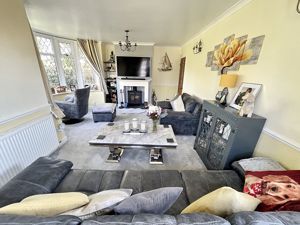 Lounge- click for photo gallery